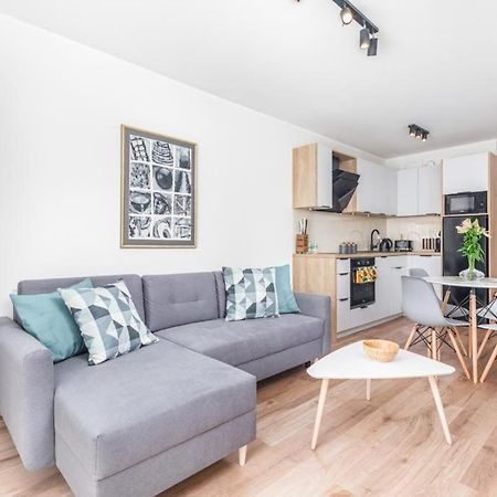 Modern Riverside Apartment With Free Parking Space Шчечин Екстериор снимка