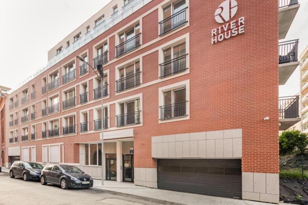 Modern Riverside Apartment With Free Parking Space Шчечин Екстериор снимка